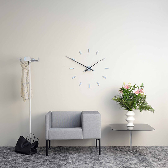 Design Wall Clock Inox Laquered Wood